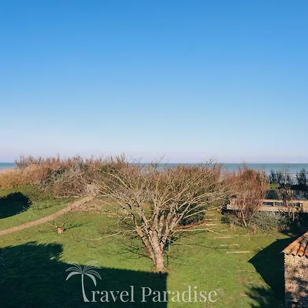 Grand Marchais Villa